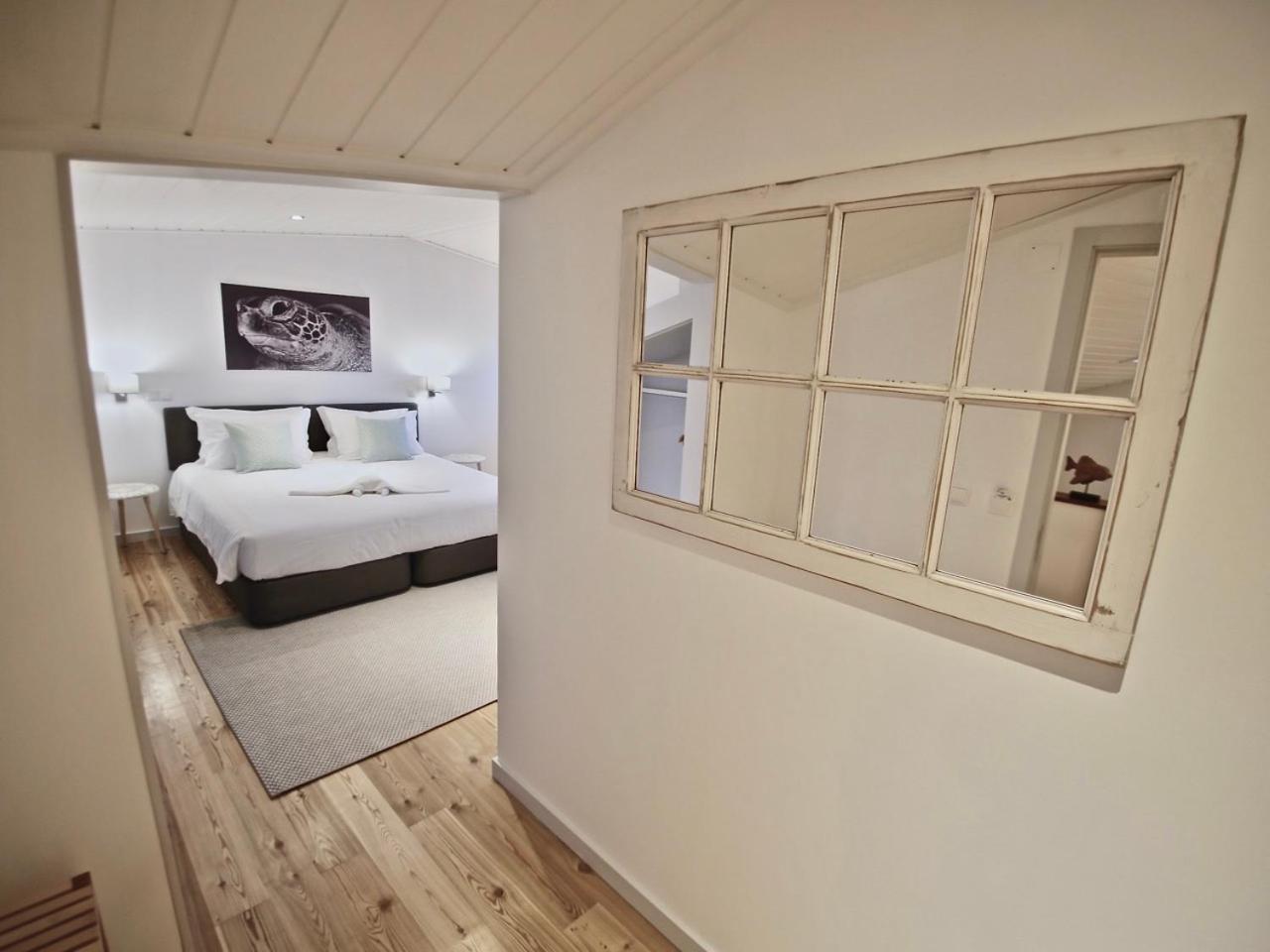 Manta Ray Lodge Horta  Eksteriør bilde