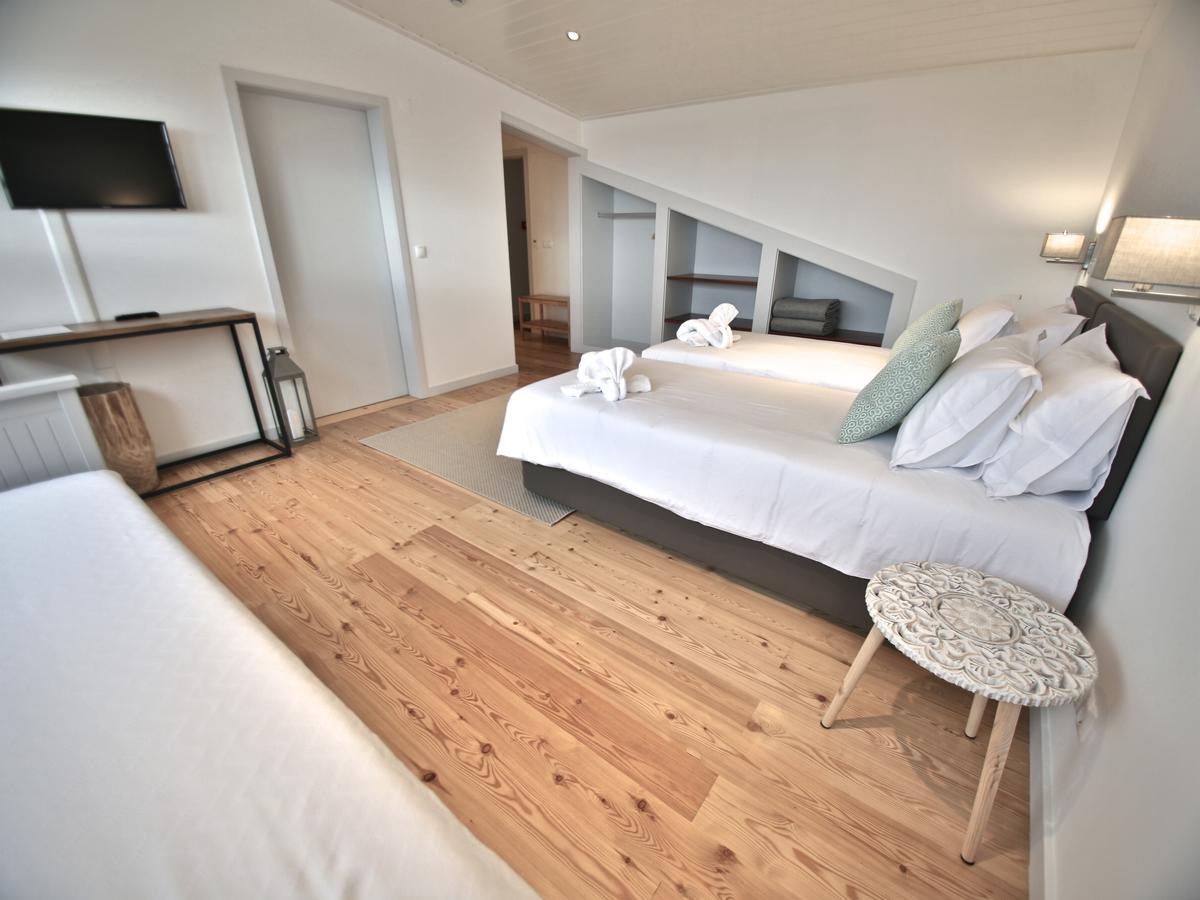 Manta Ray Lodge Horta  Eksteriør bilde