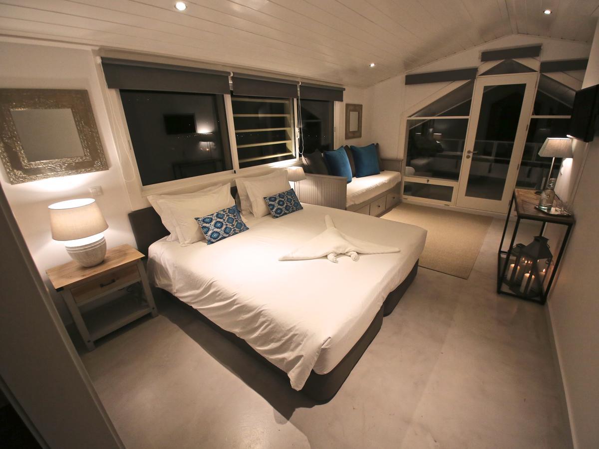 Manta Ray Lodge Horta  Eksteriør bilde